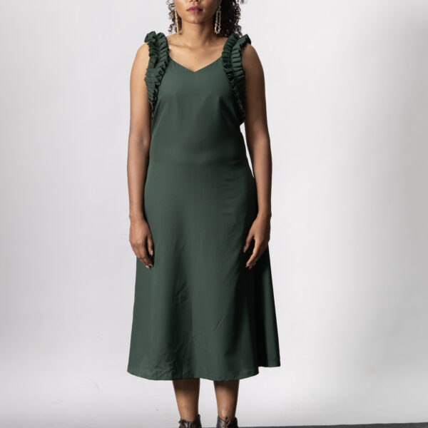 Short ruffles sleeve maxi dress